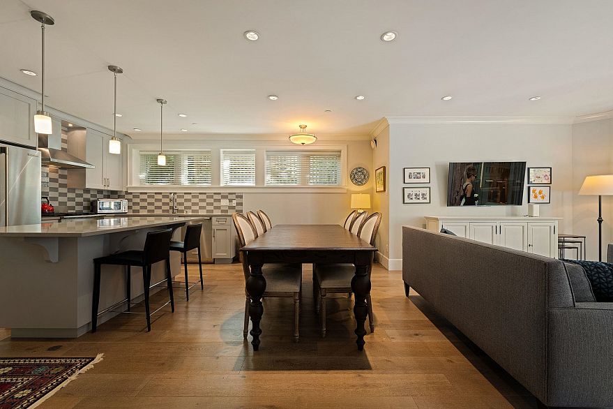 330 W 14th Avenue