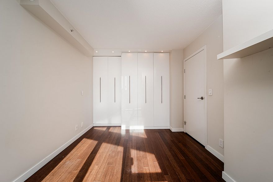 1708 1331 W Georgia Street
