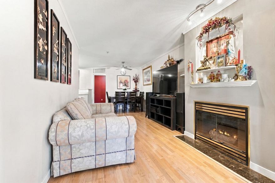 223 760 Kingsway