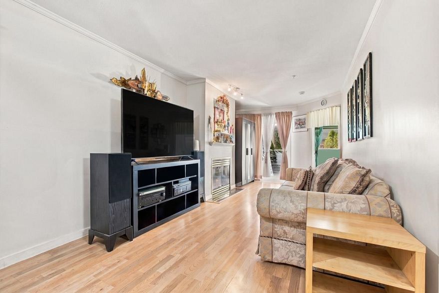 223 760 Kingsway