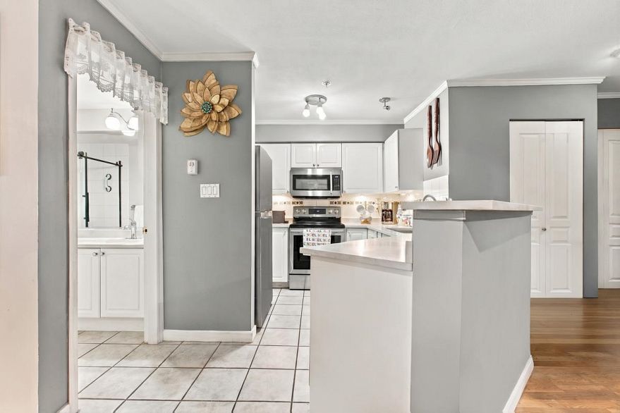 223 760 Kingsway