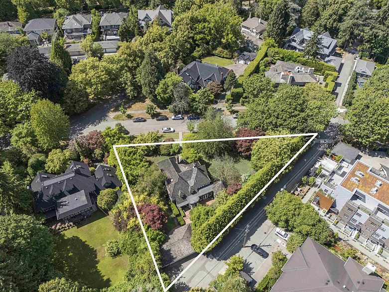 4576 Connaught Drive