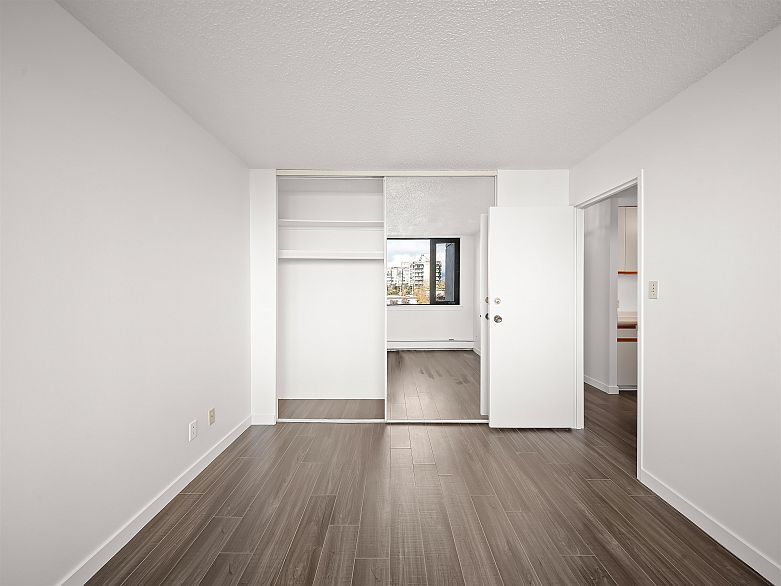 503-504 1725 Pendrell Street