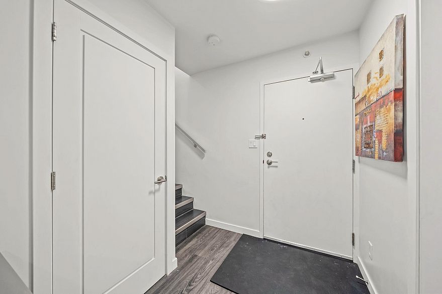 1704 488 Helmcken Street