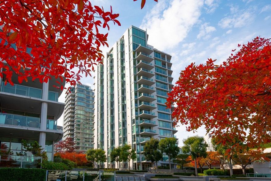 1303 1777 Bayshore Drive