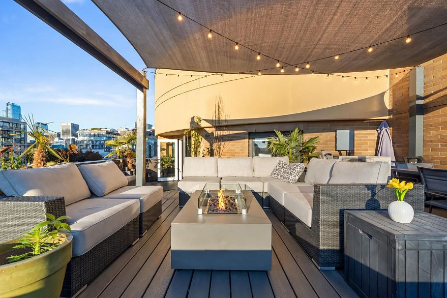 1704 488 Helmcken Street