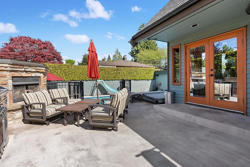 3850 Point Grey Road