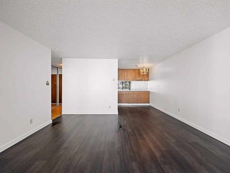 503-504 1725 Pendrell Street