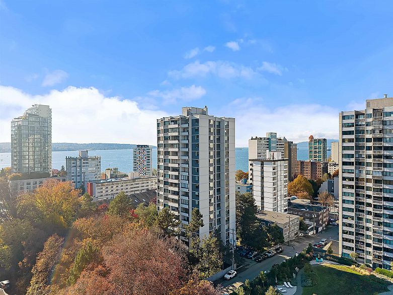 503-504 1725 Pendrell Street