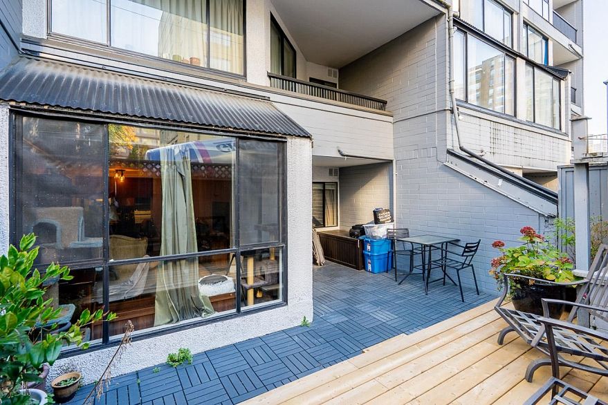 205 1270 Robson Street