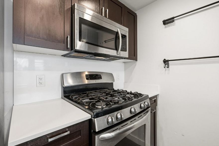 319 4818 Eldorado Mews