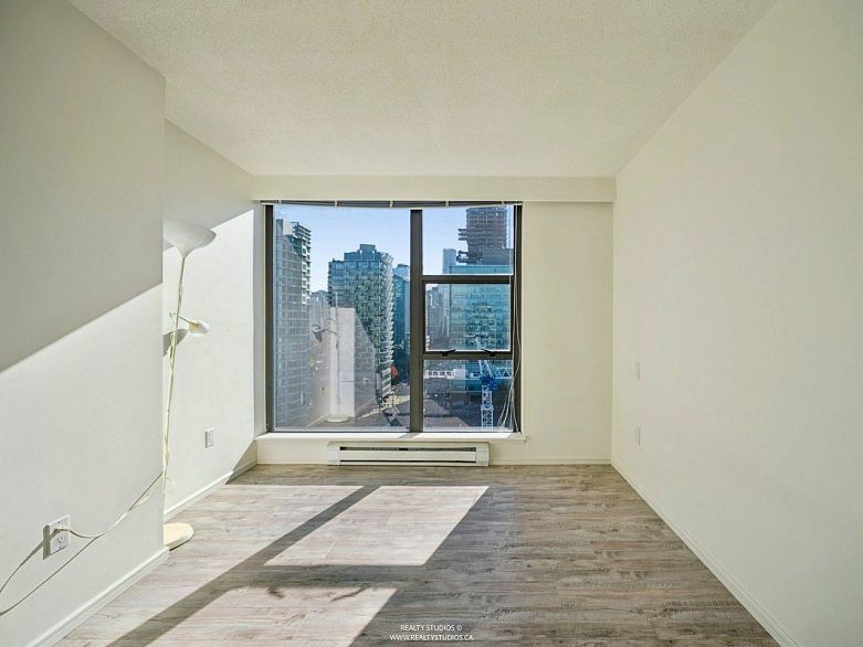 1807 1723 Alberni Street