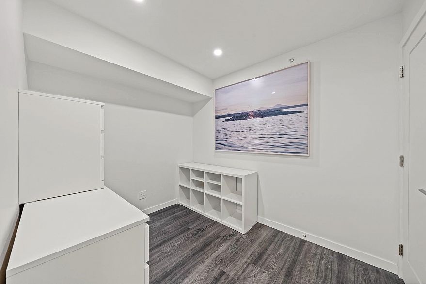 1704 488 Helmcken Street