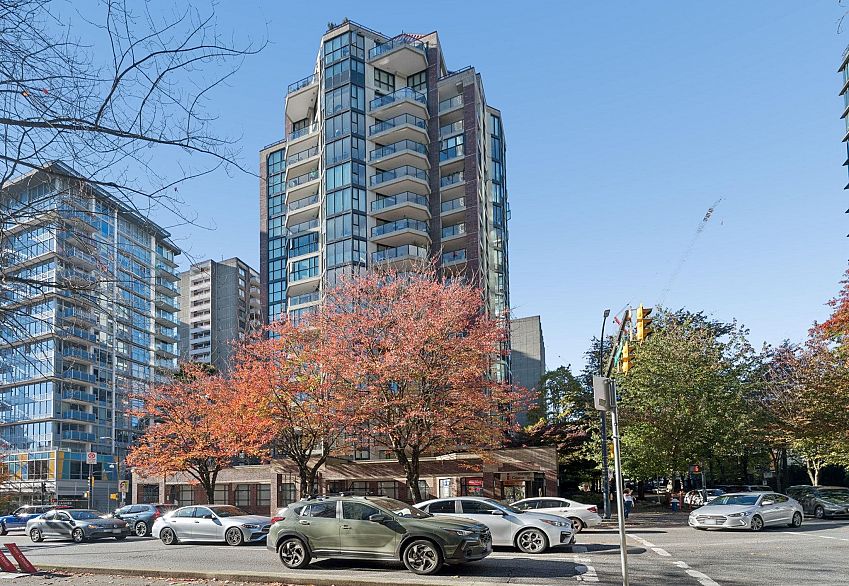 1403 1010 Burnaby Street