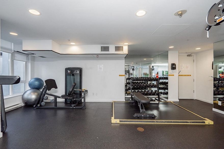 1303 480 Robson Street