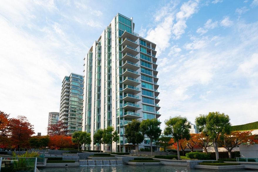 1303 1777 Bayshore Drive