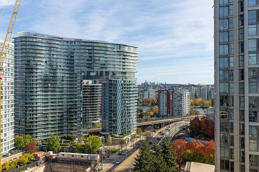 2006 1008 Cambie Street