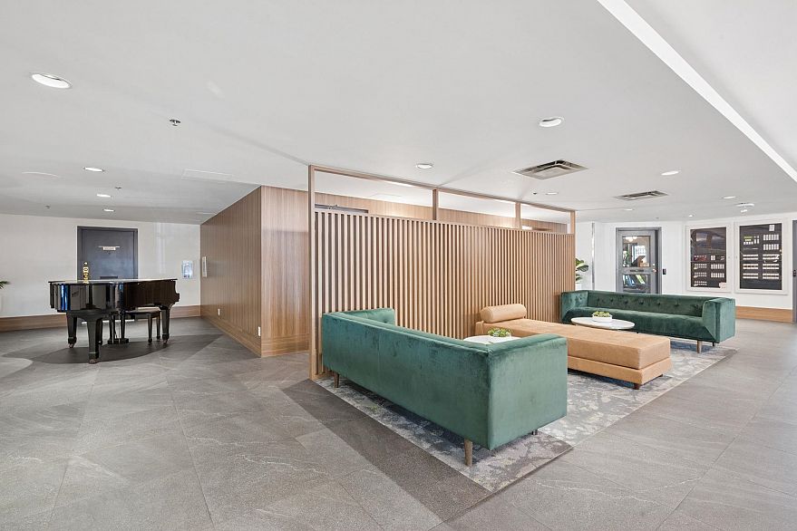 1403 1010 Burnaby Street