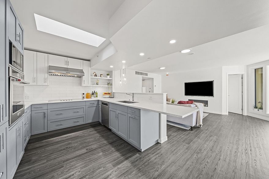 1704 488 Helmcken Street