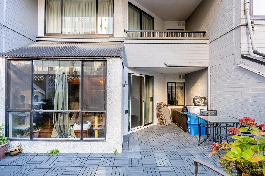 205 1270 Robson Street