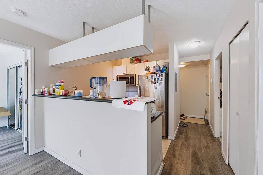 806 1367 Alberni Street