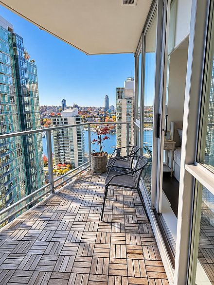 2501 1408 Strathmore Mews