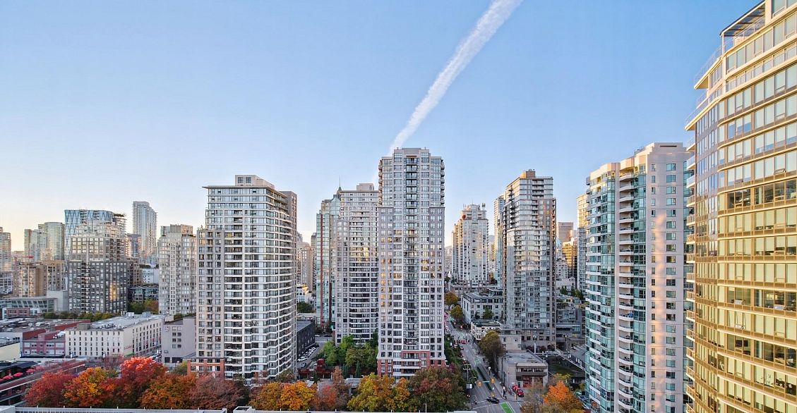 2306 930 Cambie Street