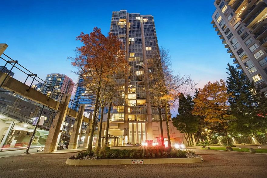2306 930 Cambie Street