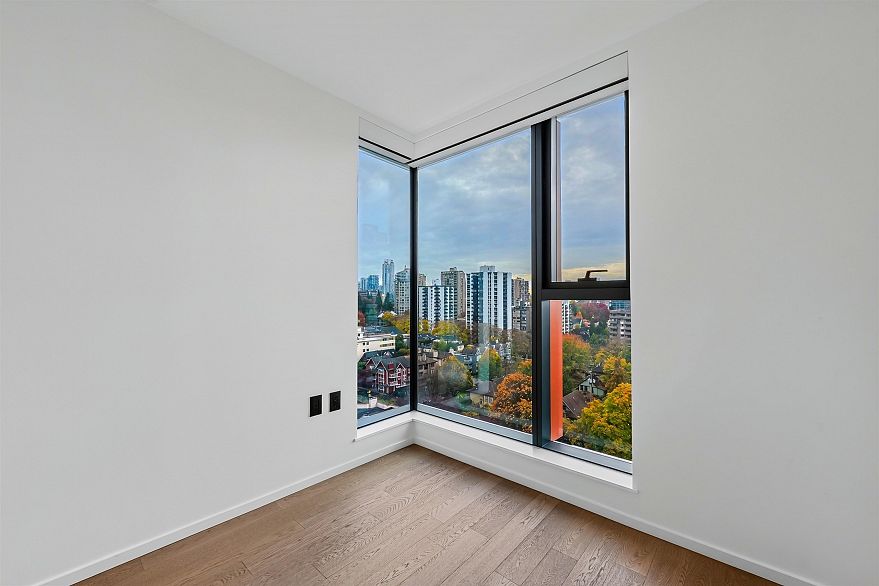 1606 1482 Robson Street