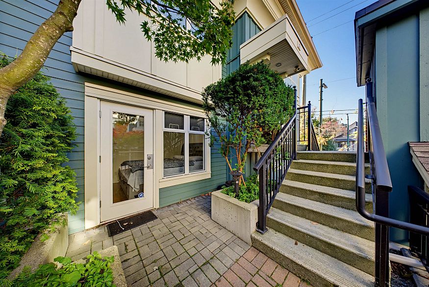 3685 W 12th Avenue