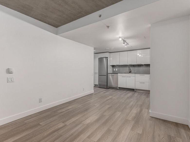 204 128 W Cordova Street