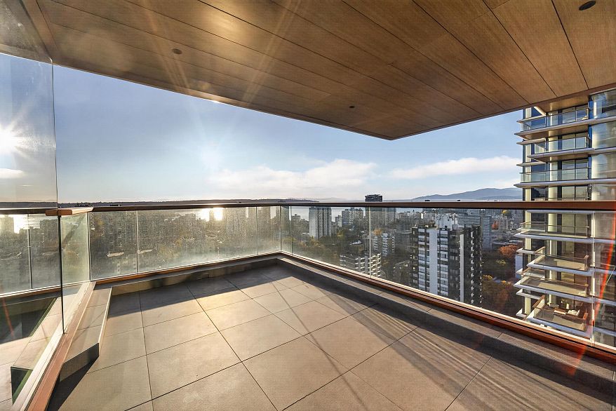 2601 1408 Robson Street