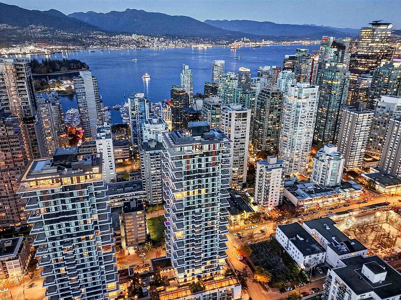 2601 1408 Robson Street