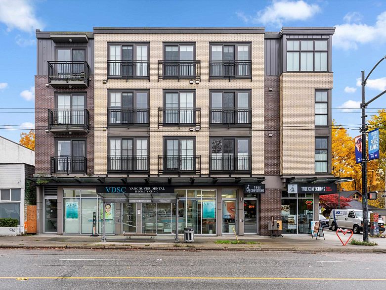 302 2528 Collingwood Street