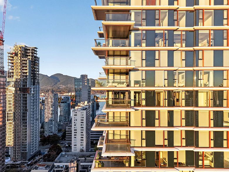 2601 1408 Robson Street
