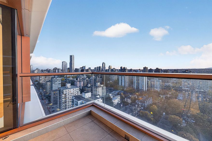 2601 1408 Robson Street
