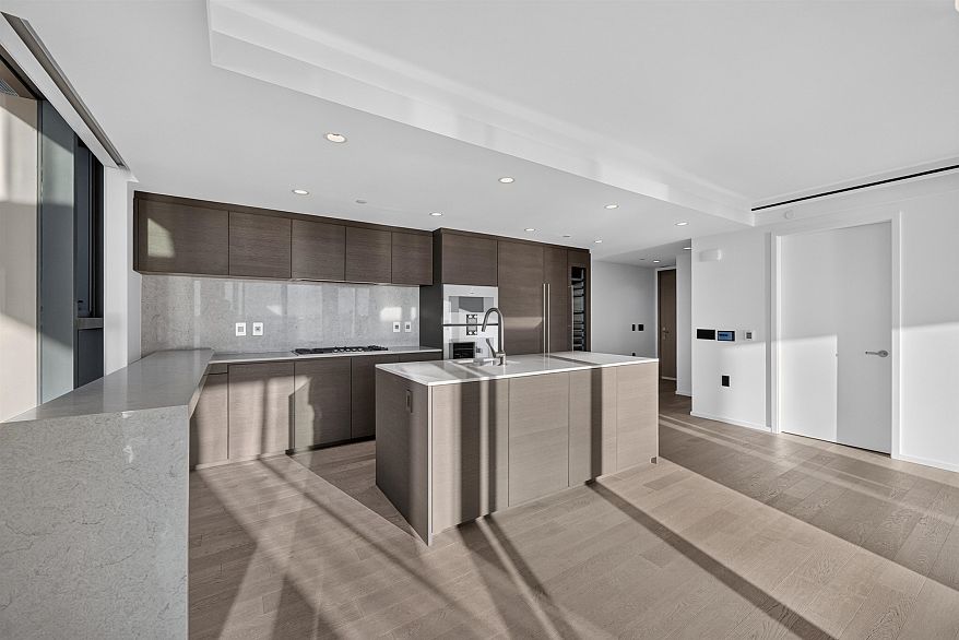 2601 1408 Robson Street