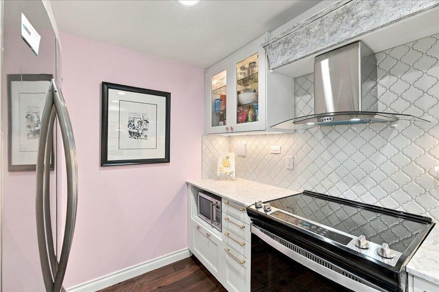 405 1502 Island Park Walk