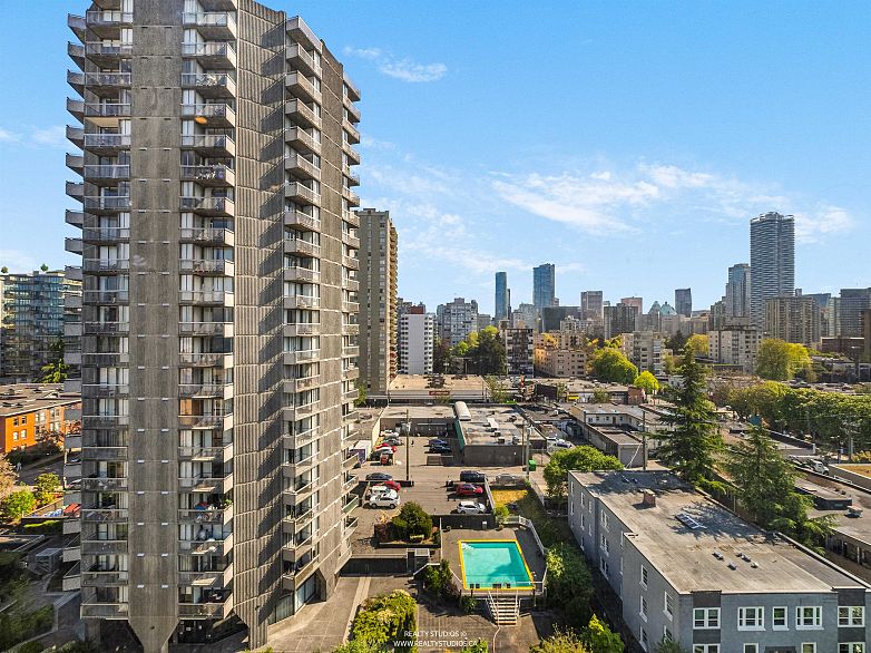 1205 1250 Burnaby Street