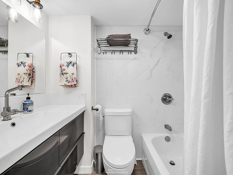 501 1250 Burnaby Street