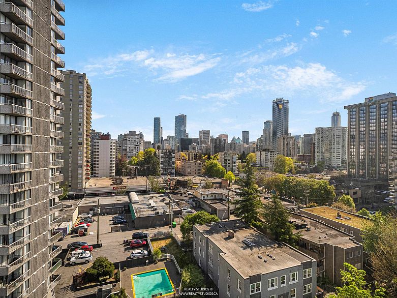 1205 1250 Burnaby Street