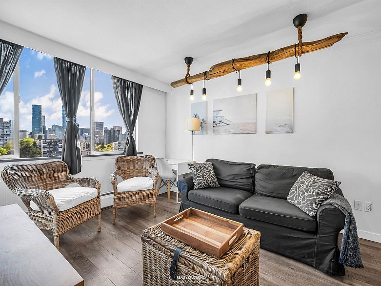 1205 1250 Burnaby Street