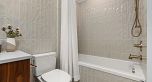 213 2550 GARDEN DRIVE, Vancouver BC V5N 4X6