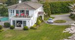 1416 Wesbrook Crescent