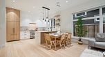 2833 Oliver Crescent