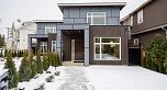 2833 Oliver Crescent