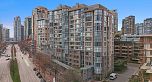404 238 ALVIN NAROD MEWS, Vancouver BC V6B 5Z3