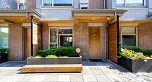 5518 Oak Street