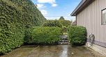 137 W Woodstock Avenue