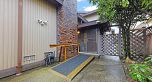 137 W Woodstock Avenue